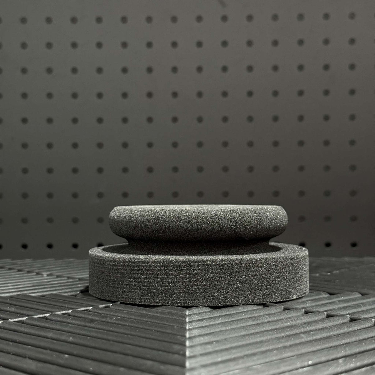 Aplicador de espuma para cera de auto -  HAND PUCK | Swissvax