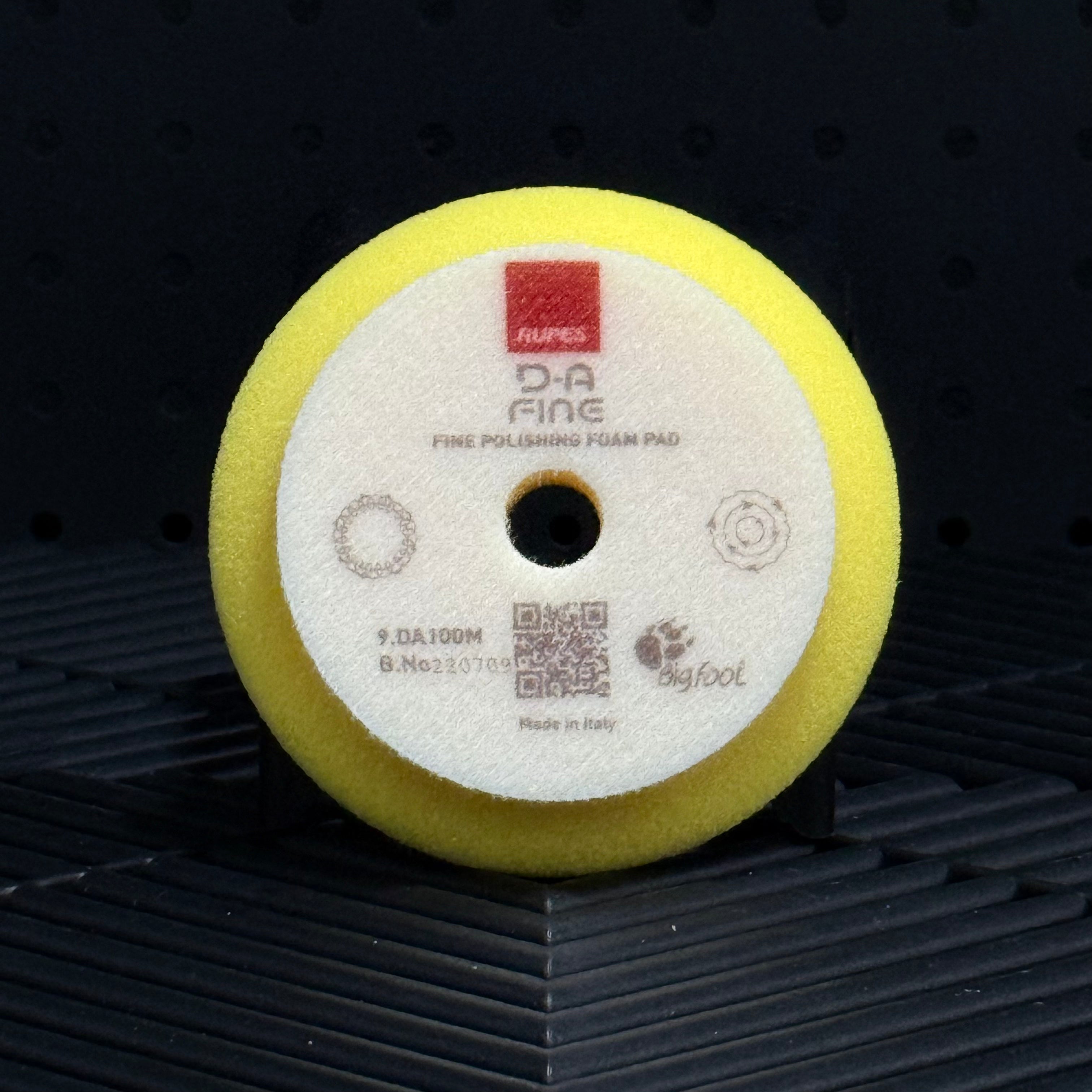 D-A Fine High Performance Fine Polishing Foam Pad (Amarillo)