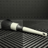 Obsessed Garage Tire Dressing Brush | Brocha para recubrimiento de llantas